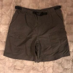Royal Robbins hiking shorts w/belt- olive sz Med